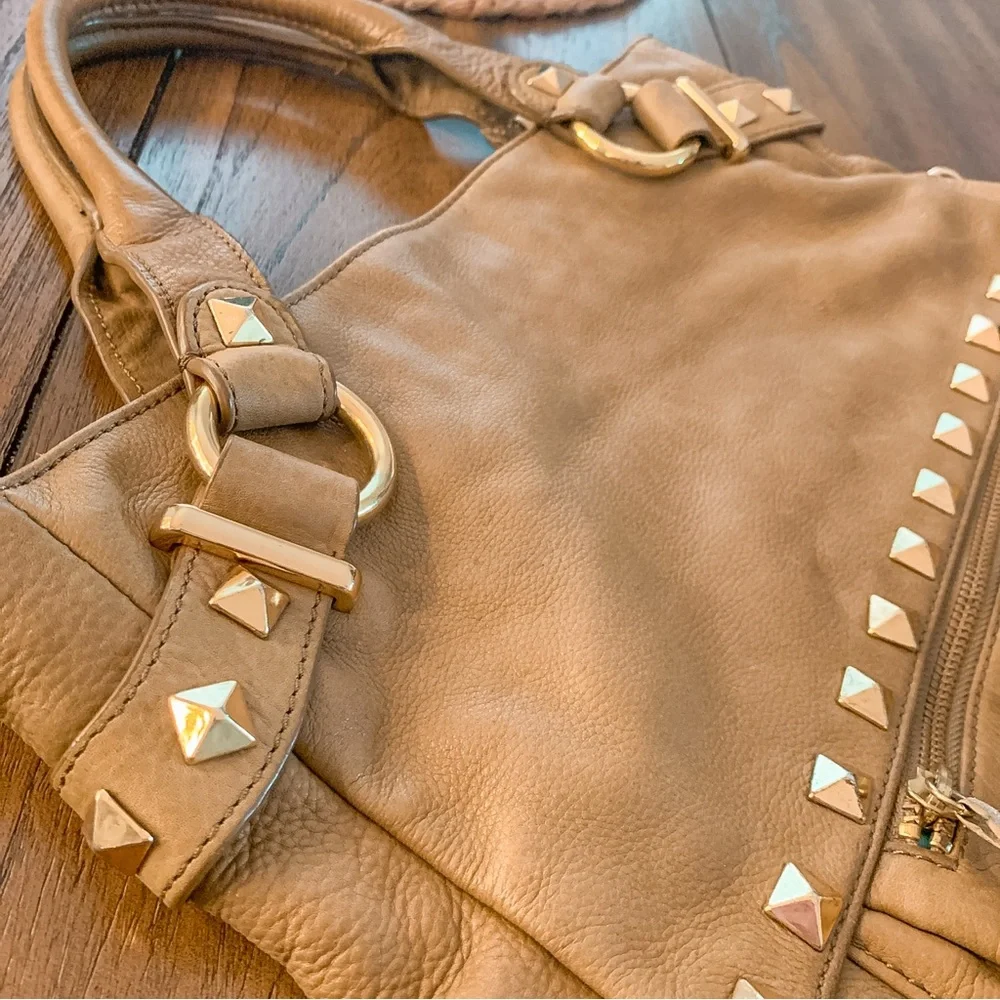 Cynthia Rowley Soft Tan Leather Crossbody Shoulder Purse Handbag Boho Studded